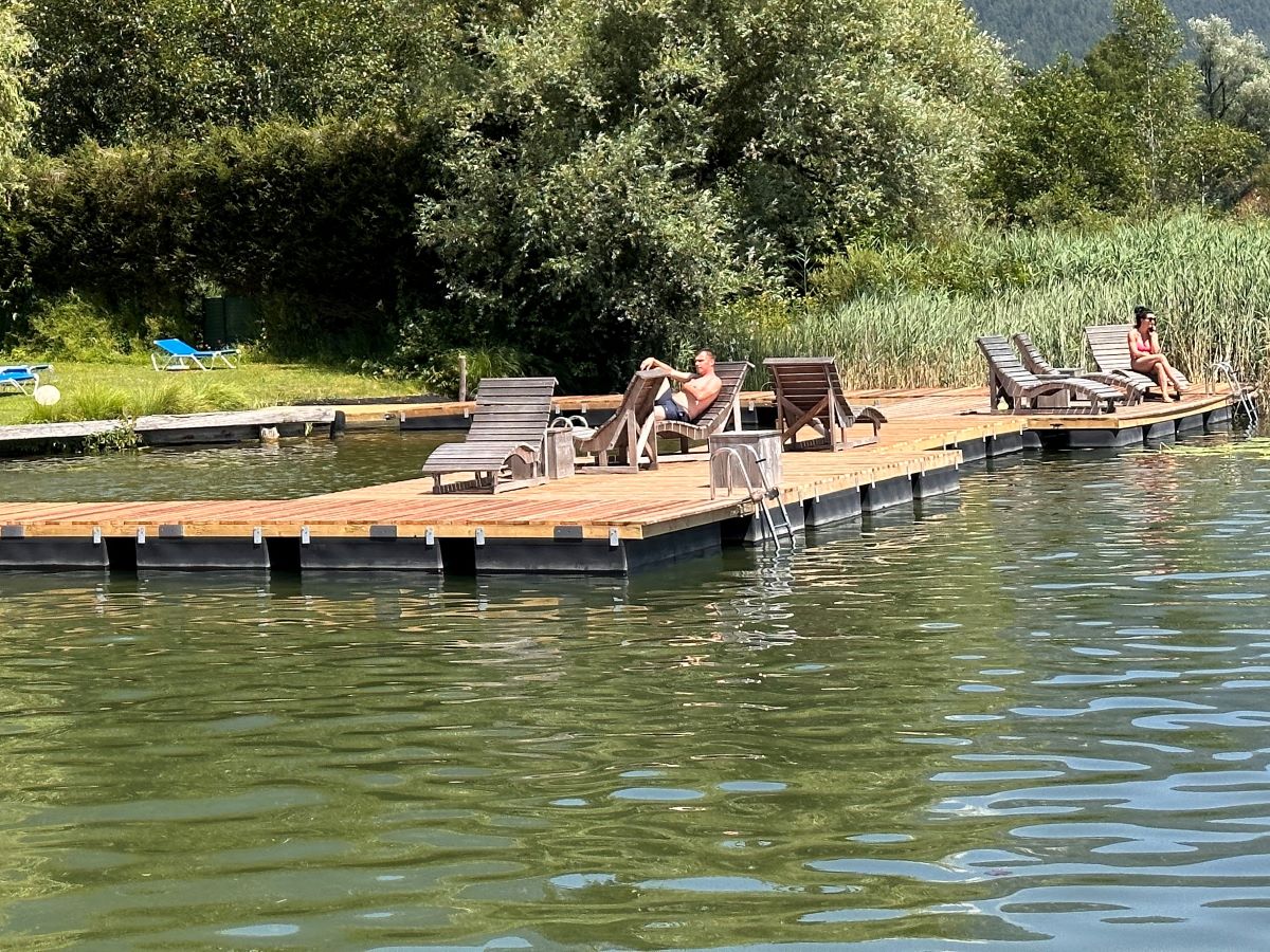 Steiger van it floats voor zwemmen