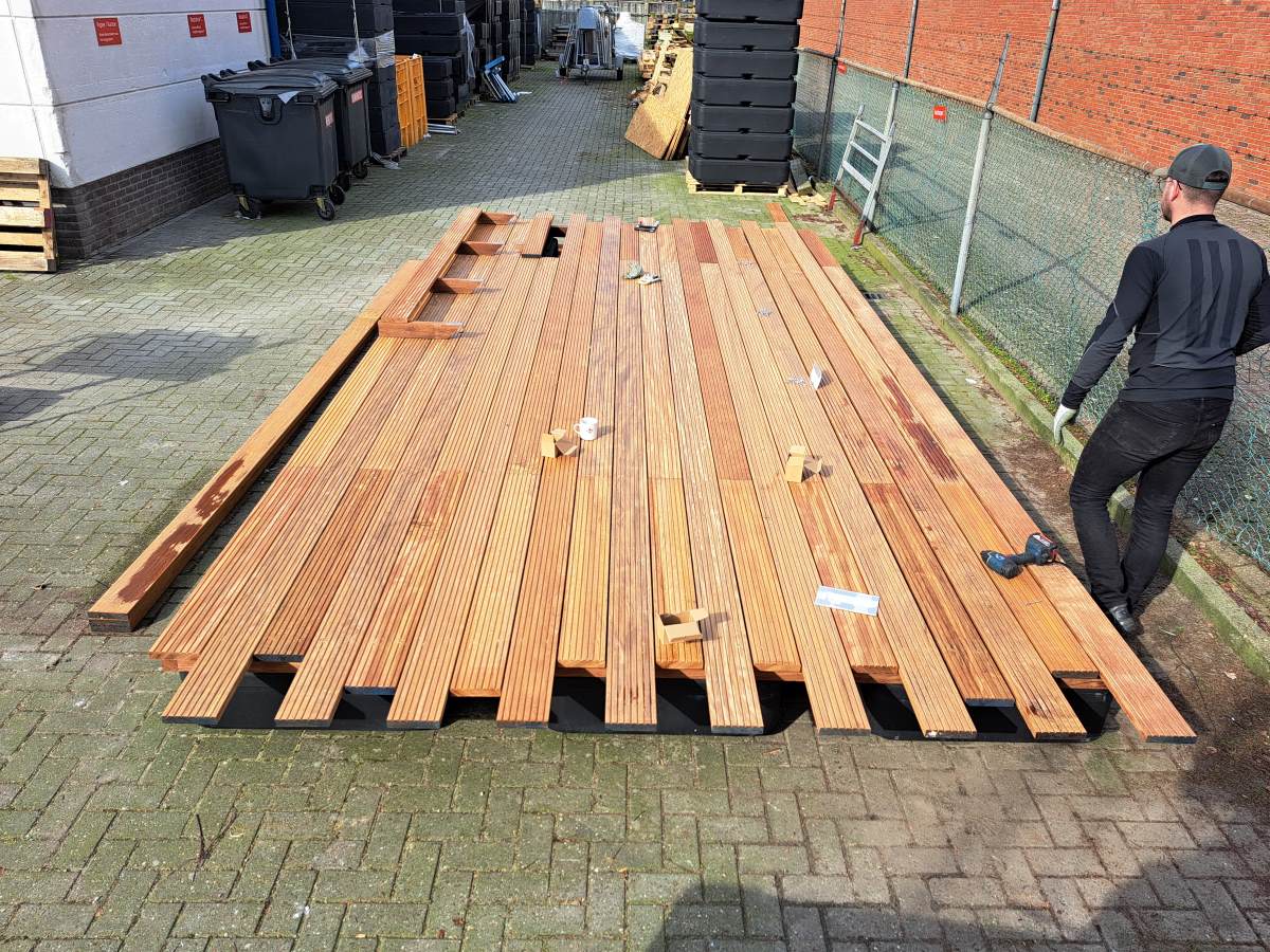 drijvende steiger wildlands bijna klaar drijvende steiger wildlands bijna klaar