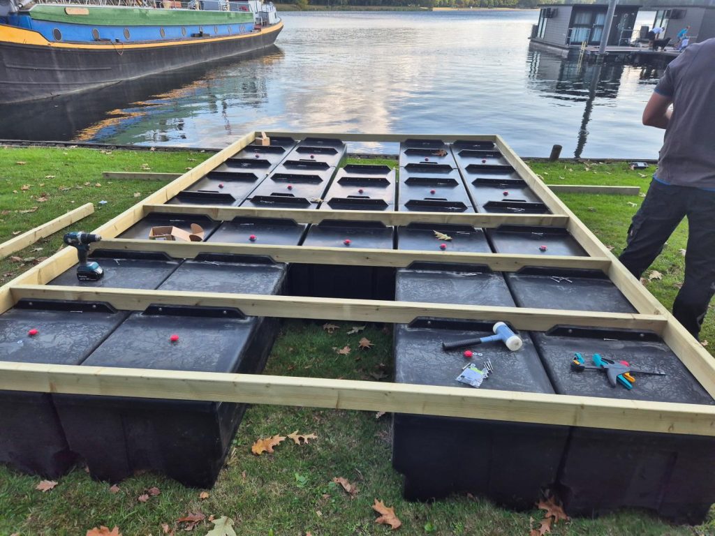 ponton als bouwpakket