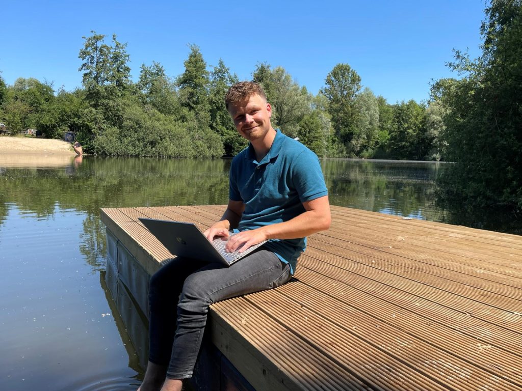 contact opnemen It Floats hd