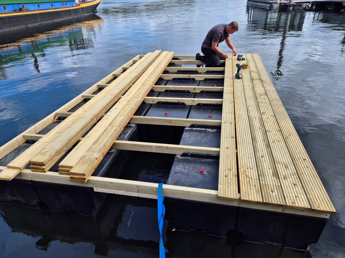 vlonderplanken monteren